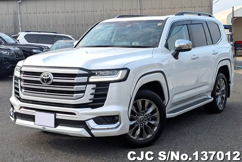 Toyota Land Cruiser in Pearl for Sale Image 3