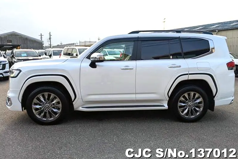 Toyota Land Cruiser in Pearl for Sale Image 5