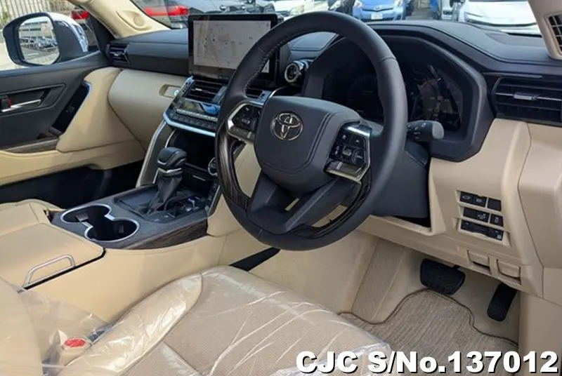 Toyota Land Cruiser in Pearl for Sale Image 8