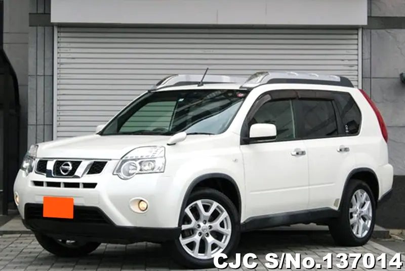 Nissan X-Trail in White for Sale Image 3