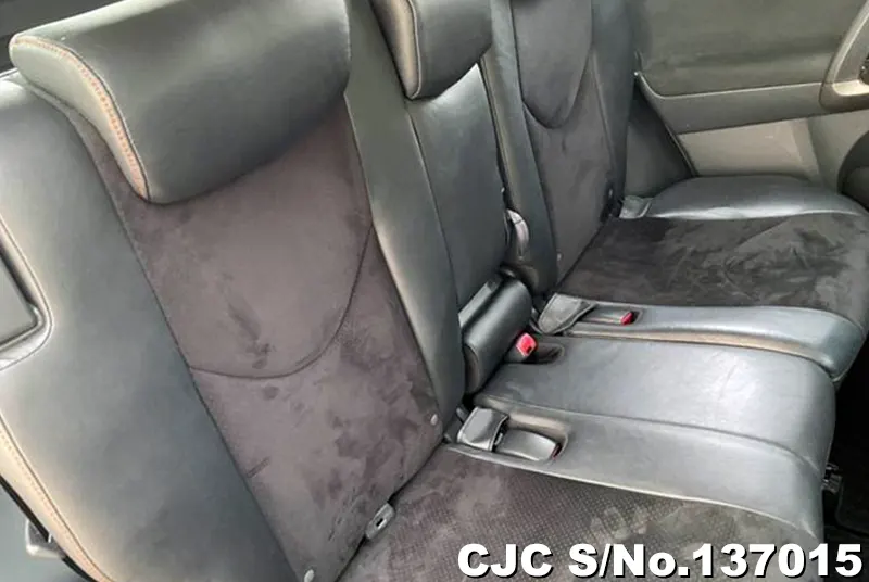 Toyota Vanguard in Black for Sale Image 10