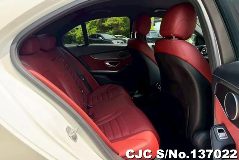 Mercedes Benz C Class in White for Sale Image 13