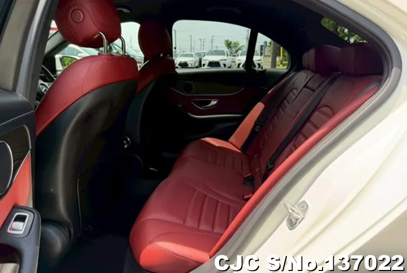 Mercedes Benz C Class in White for Sale Image 14