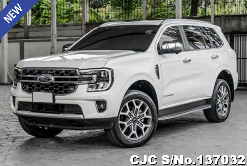 Ford Everest in White for Sale Image 3