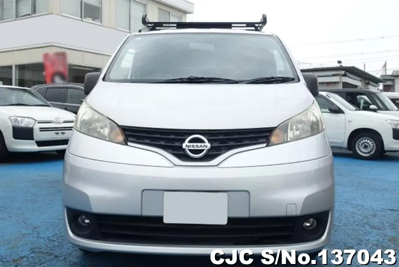 Nissan NV200 in Silver for Sale Image 4