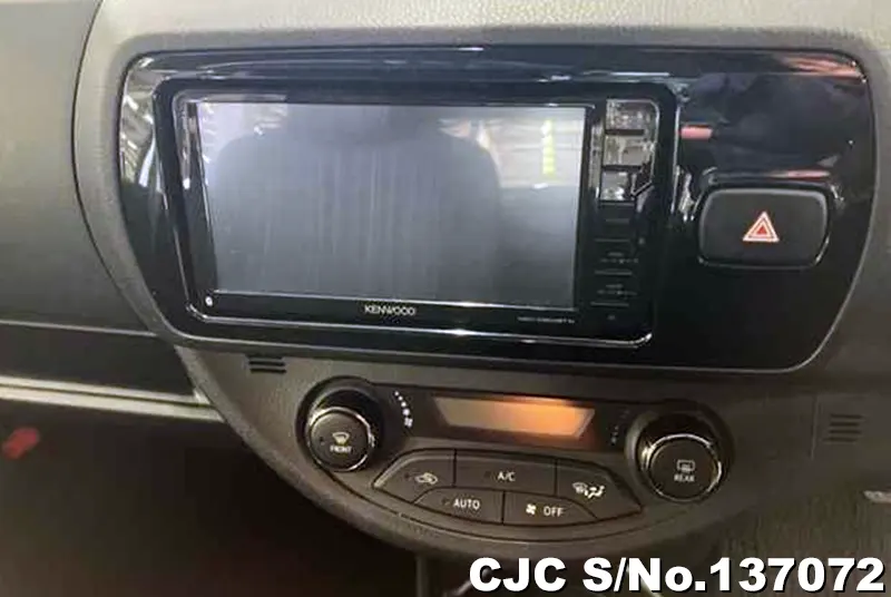 Toyota Vitz in Silver for Sale Image 7