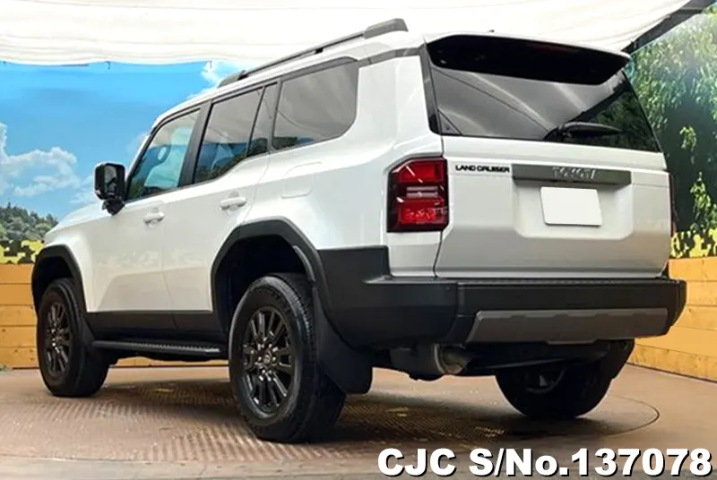 Toyota Land Cruiser 250 in Pearl for Sale Image 1