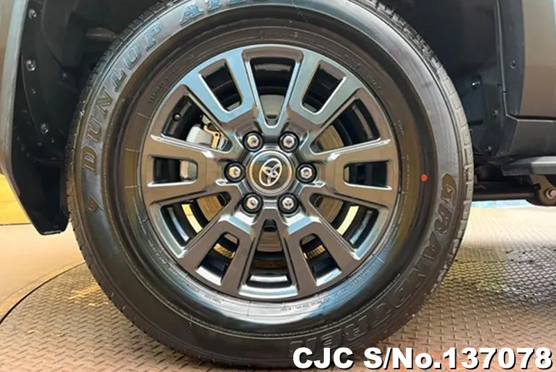 Toyota Land Cruiser 250 in Pearl for Sale Image 9