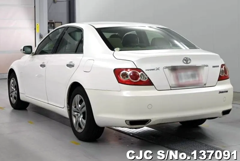 Toyota Mark X in White for Sale Image 1