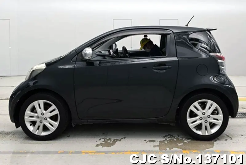 Toyota IQ in Black for Sale Image 7