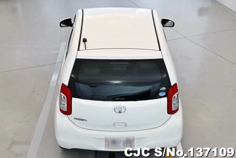 Toyota Passo in White for Sale Image 5