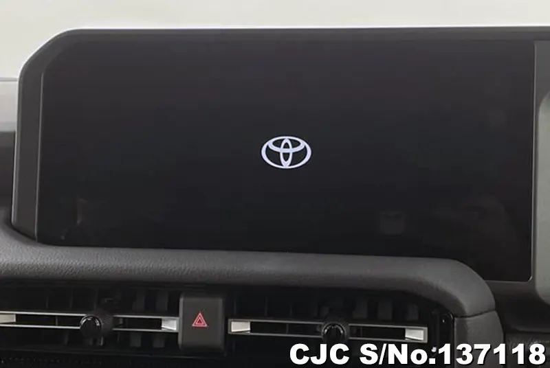 Toyota Land Cruiser 250 in Pearl for Sale Image 7