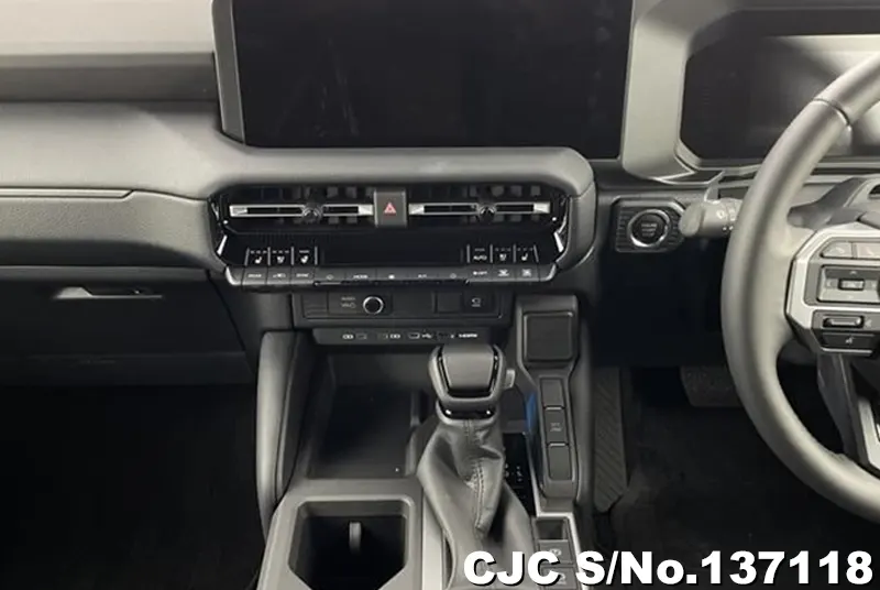 Toyota Land Cruiser 250 in Pearl for Sale Image 10