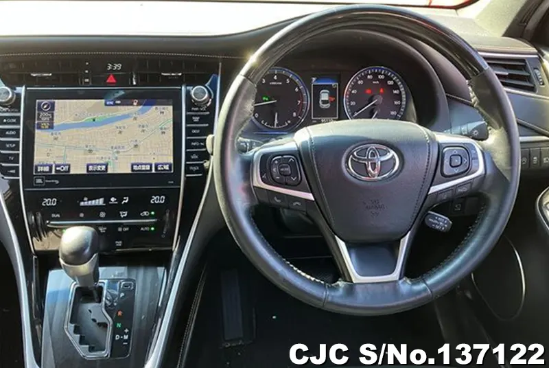 Toyota Harrier in Pearl for Sale Image 9