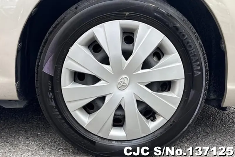 Toyota Corolla Axio in Silver for Sale Image 15