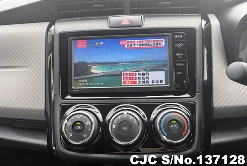 Toyota Corolla Axio in Silver for Sale Image 13