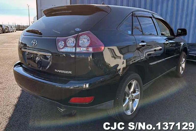 Toyota Harrier in Black for Sale Image 2