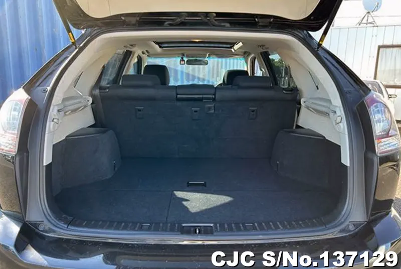 Toyota Harrier in Black for Sale Image 6