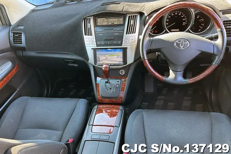 Toyota Harrier in Black for Sale Image 7