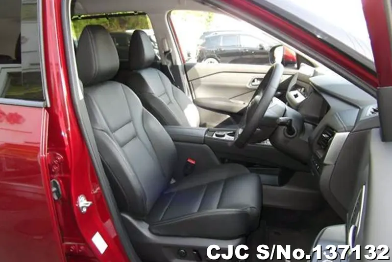 Nissan X-Trail in Red for Sale Image 8