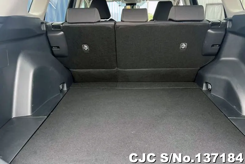 Toyota Rav4 in Black for Sale Image 5