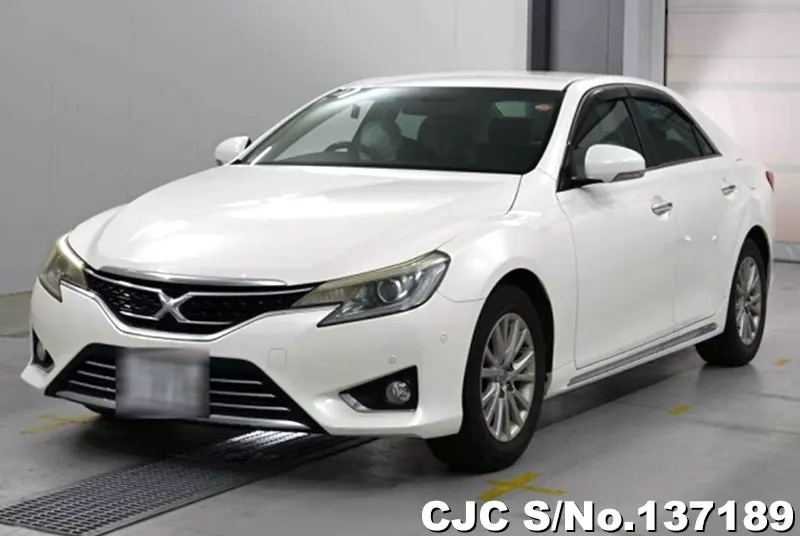 Toyota Mark X in White for Sale Image 3