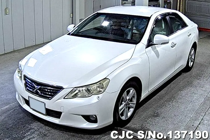 Toyota Mark X in White for Sale Image 3