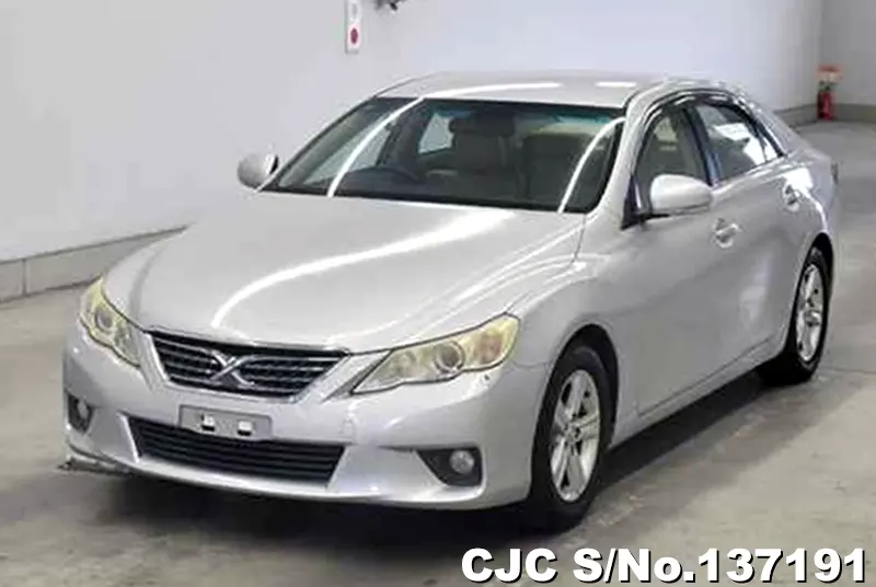 Toyota Mark X in Silver for Sale Image 3