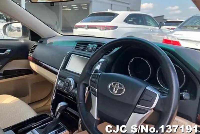 Toyota Mark X in Silver for Sale Image 4
