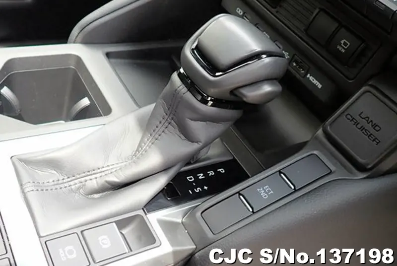 Toyota Land Cruiser 250 in Black for Sale Image 17