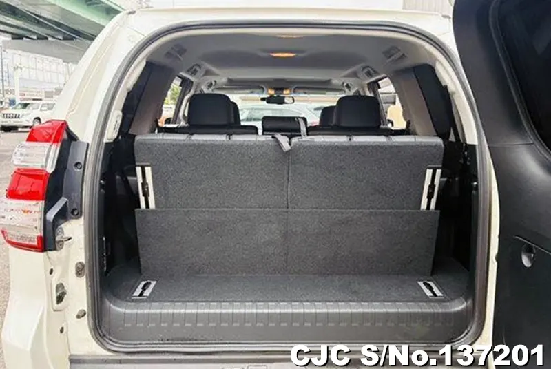 Toyota Land Cruiser Prado in Pearl for Sale Image 8