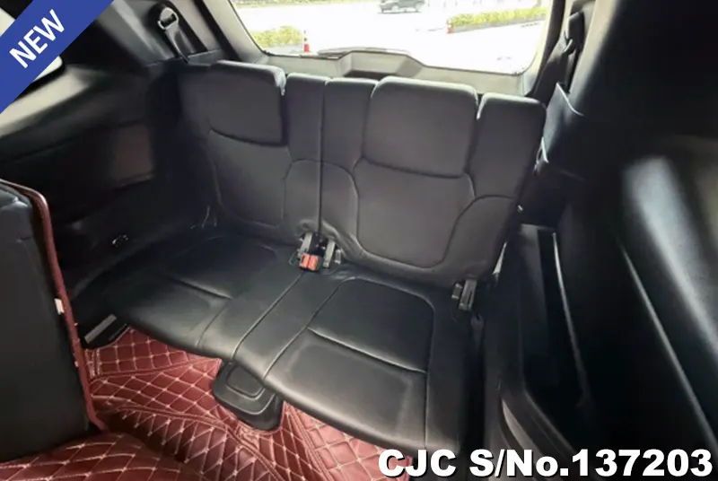 Ford Everest in Orange for Sale Image 9