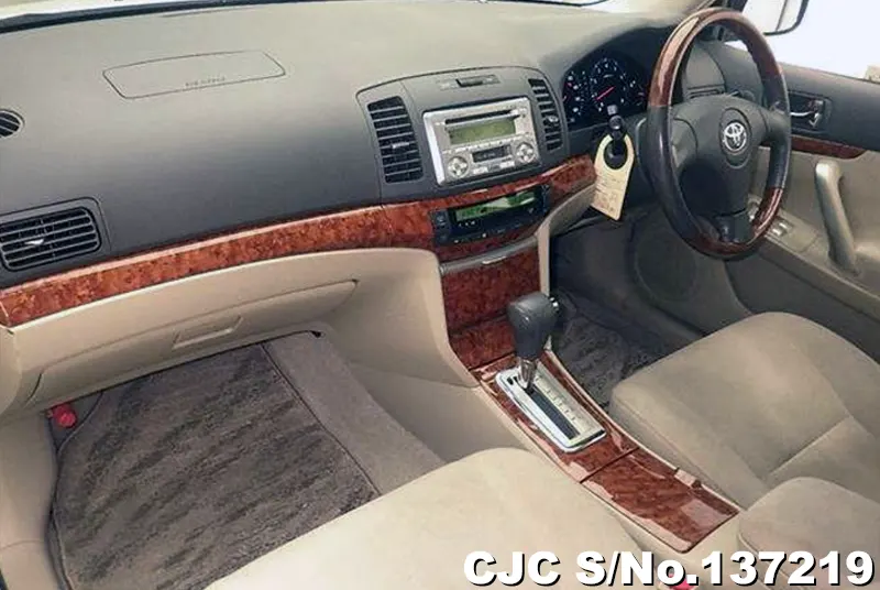 Toyota Premio in White for Sale Image 3