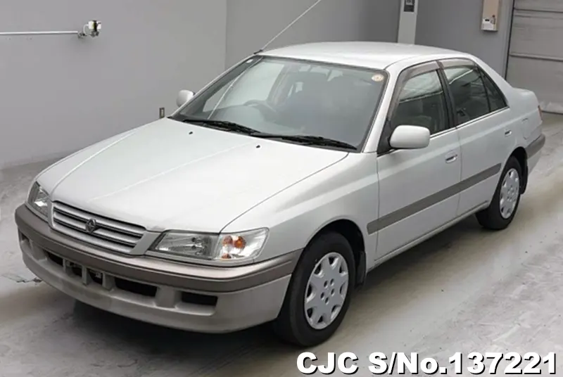 Toyota / Corona Premio 1996