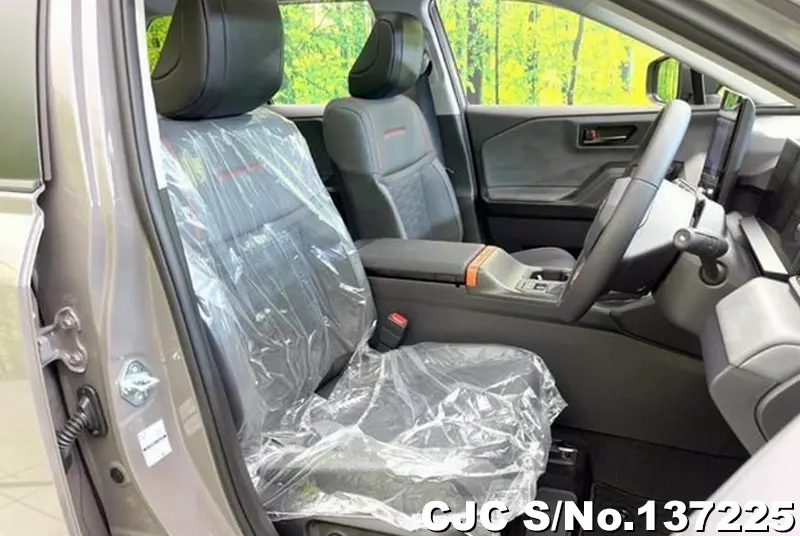 Toyota Rav4 in Gray for Sale Image 2