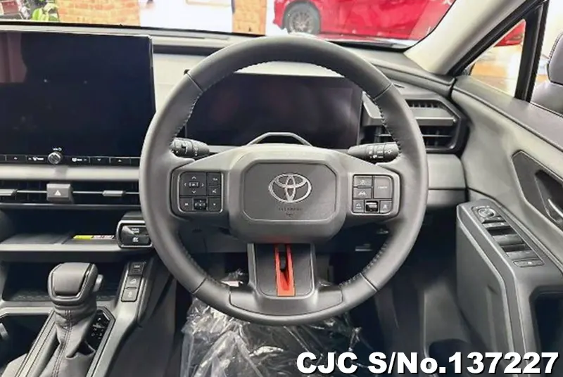 Toyota Rav4 in Green for Sale Image 13