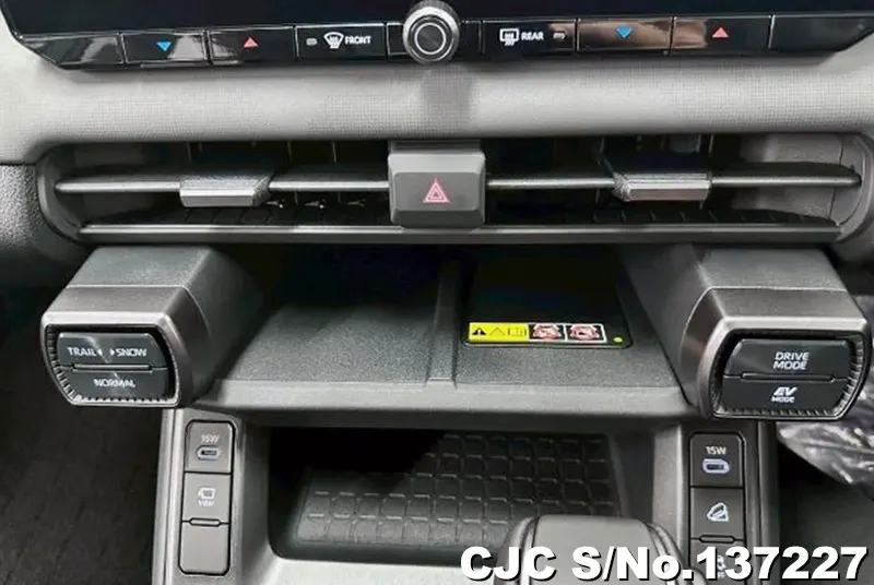 Toyota Rav4 in Green for Sale Image 16