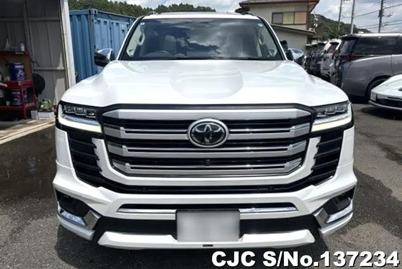Toyota Land Cruiser in Pearl for Sale Image 4