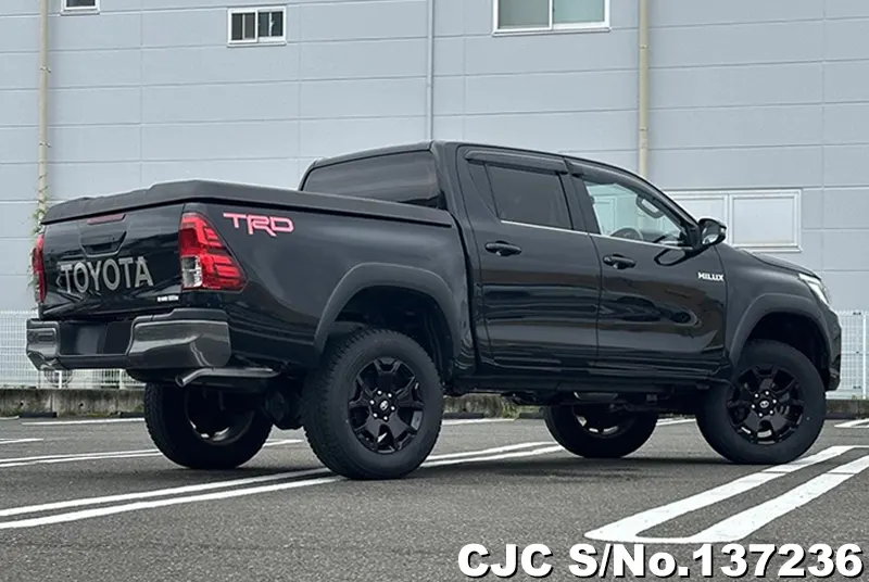Toyota Hilux in Black for Sale Image 2