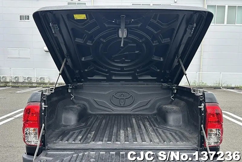 Toyota Hilux in Black for Sale Image 8