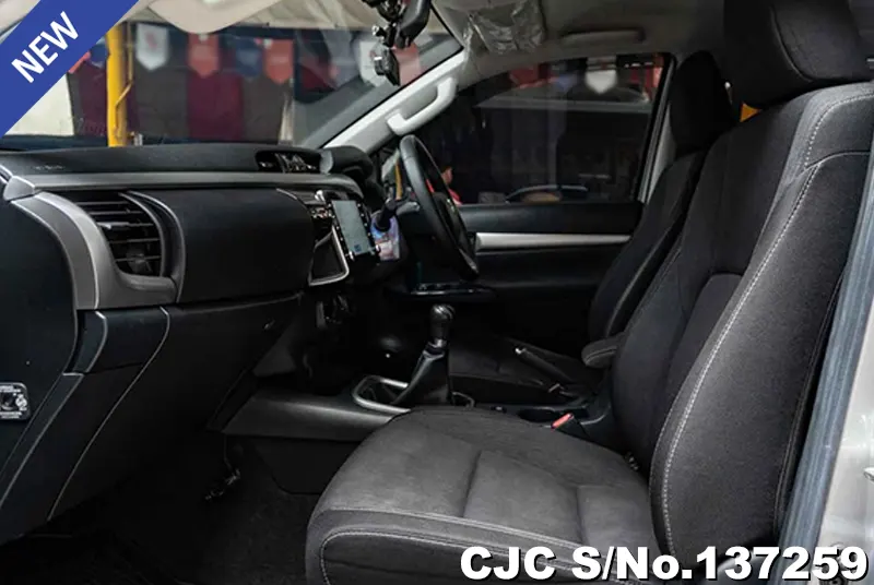 Toyota Hilux in Gray for Sale Image 8