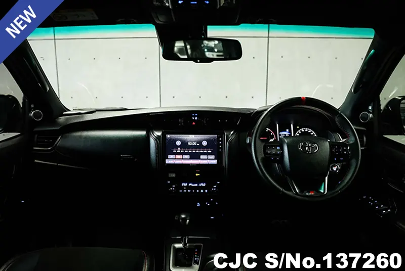 Toyota Fortuner in Black for Sale Image 4