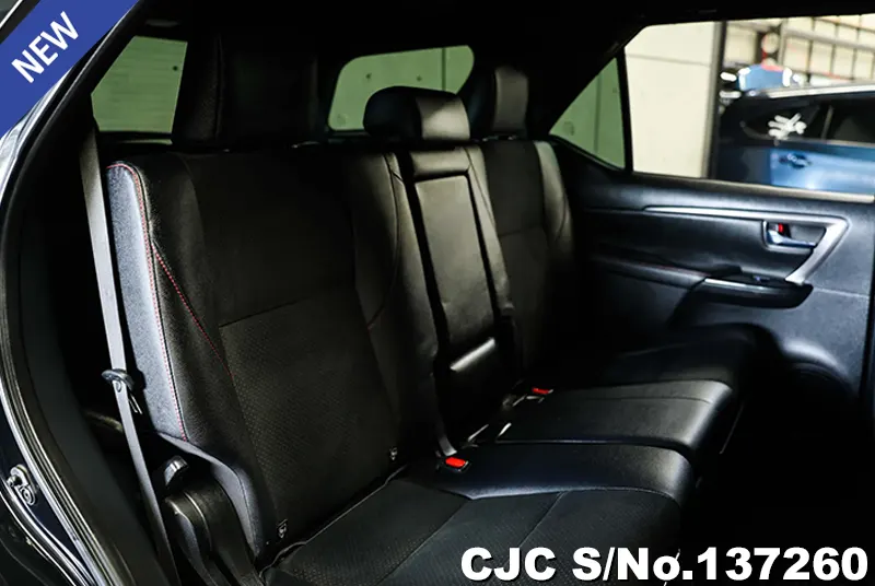 Toyota Fortuner in Black for Sale Image 8