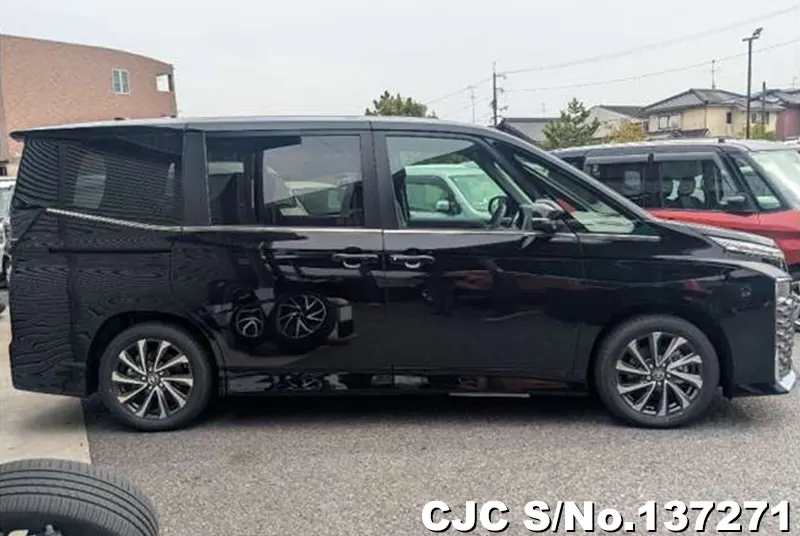 Toyota Voxy in Black for Sale Image 5