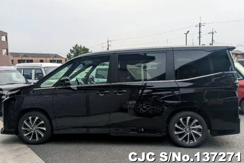 Toyota Voxy in Black for Sale Image 6