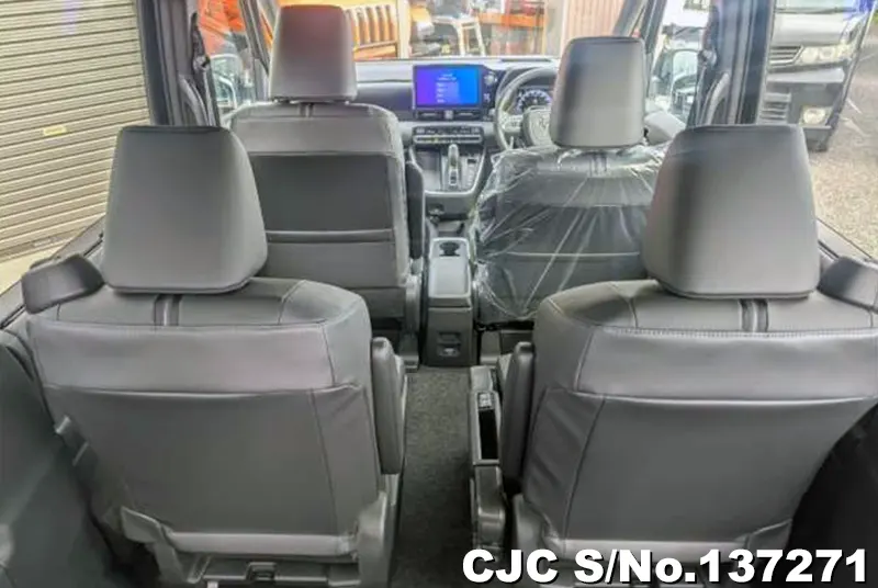 Toyota Voxy in Black for Sale Image 10