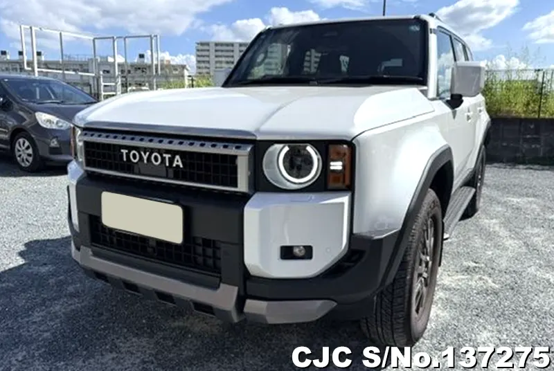 Toyota Land Cruiser 250 in Pearl for Sale Image 3