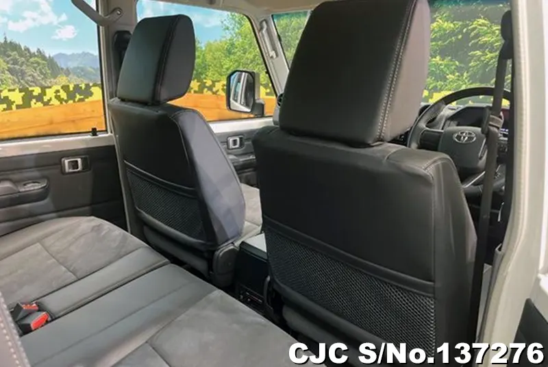 Toyota Land Cruiser in White for Sale Image 8
