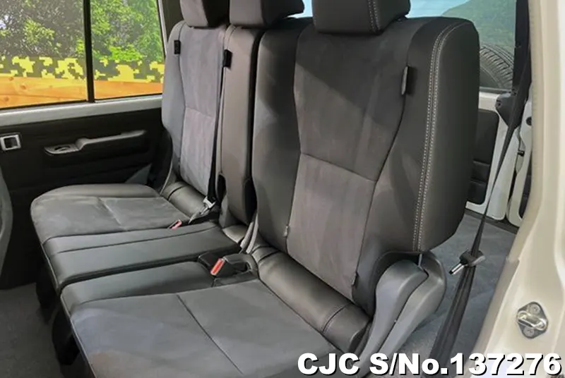 Toyota Land Cruiser in White for Sale Image 11
