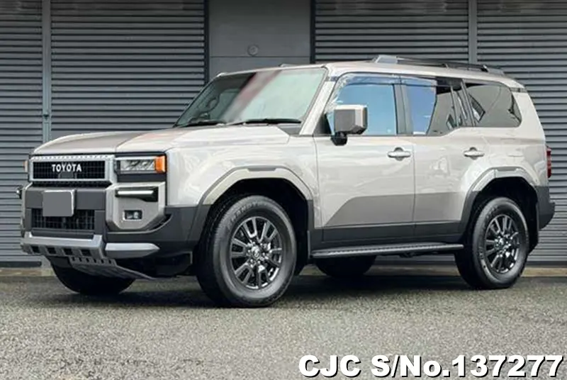 Toyota Land Cruiser 250 in Gray for Sale Image 3
